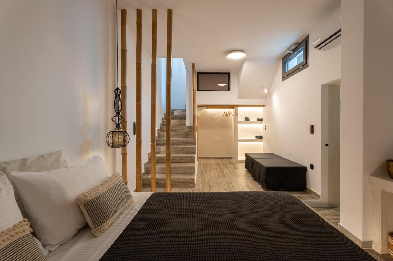 Ios Seaside House With Sunset View And Small Pool Екстер'єр фото