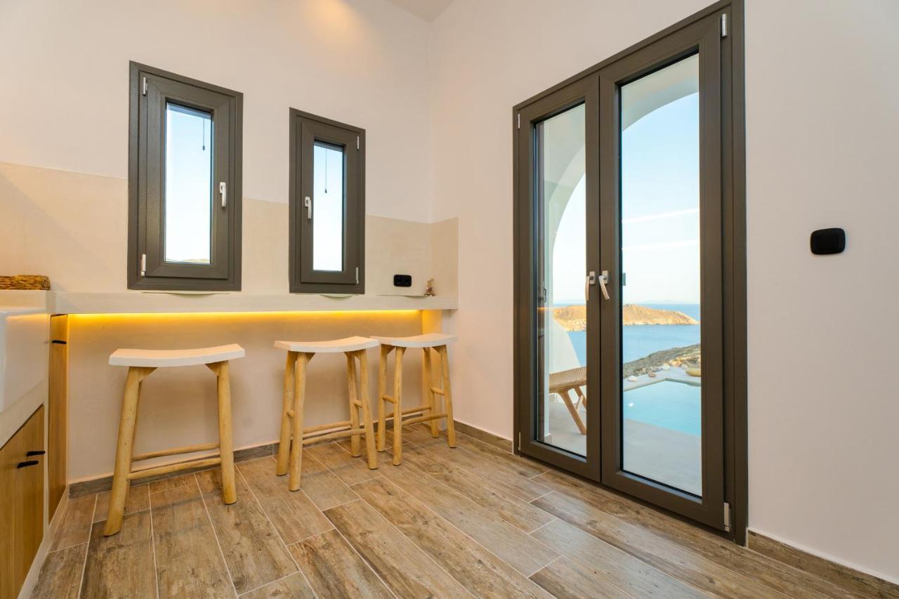 Ios Seaside House With Sunset View And Small Pool Екстер'єр фото